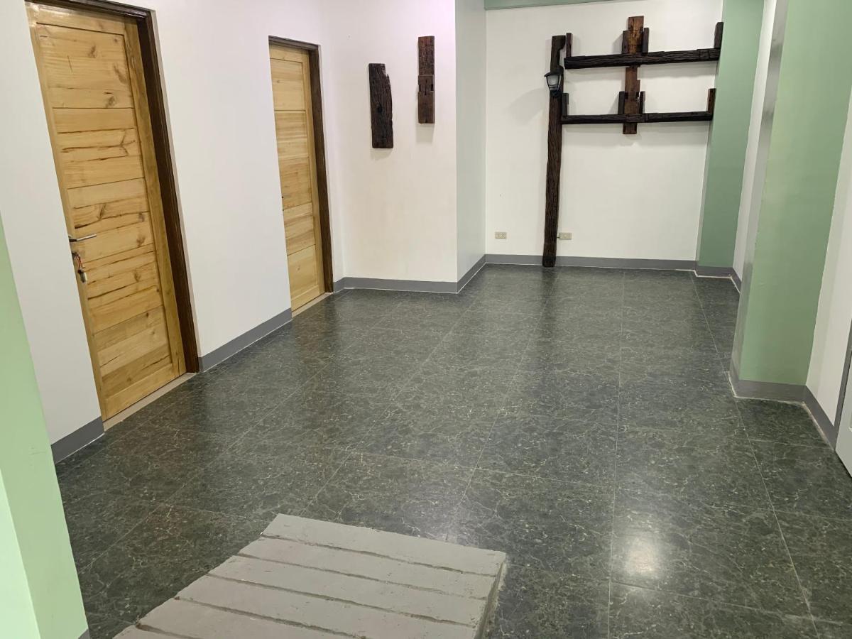 Beinte Singko De Marso Apartments Candon Dış mekan fotoğraf