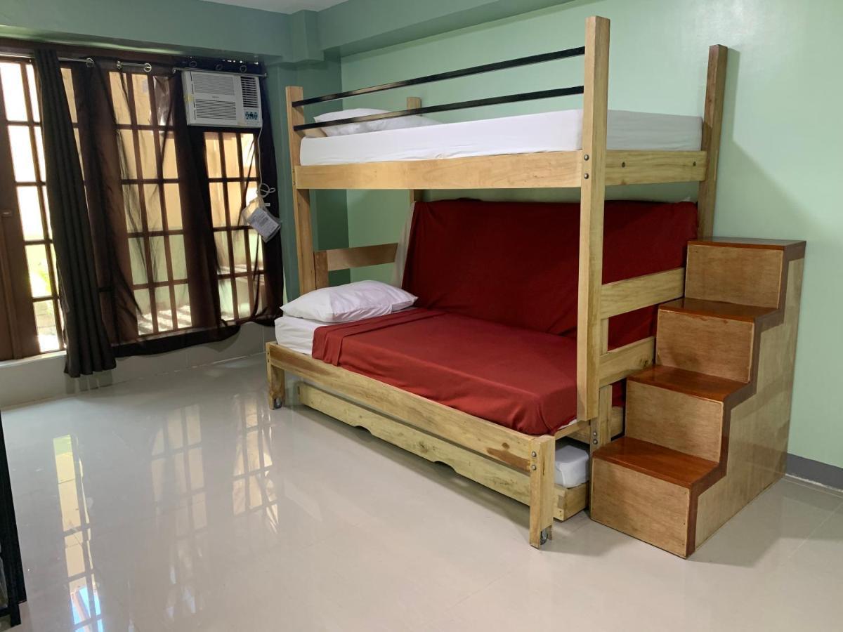 Beinte Singko De Marso Apartments Candon Dış mekan fotoğraf