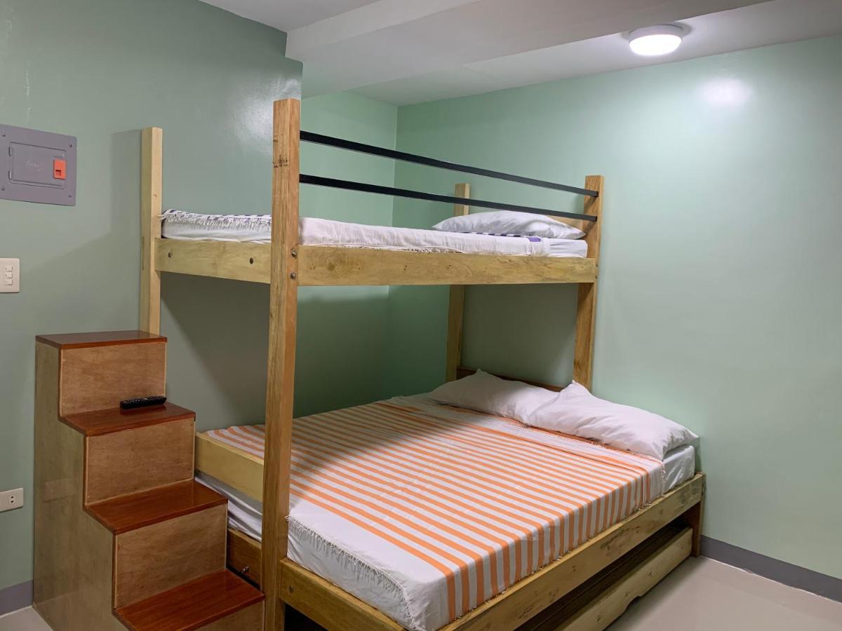 Beinte Singko De Marso Apartments Candon Dış mekan fotoğraf