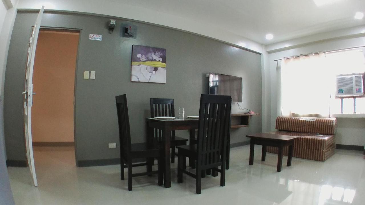 Beinte Singko De Marso Apartments Candon Dış mekan fotoğraf