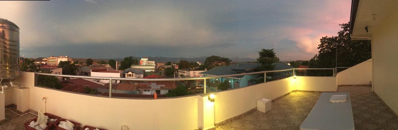 Beinte Singko De Marso Apartments Candon Dış mekan fotoğraf