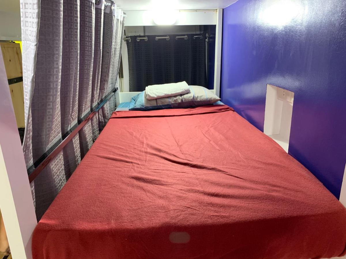 Beinte Singko De Marso Apartments Candon Dış mekan fotoğraf